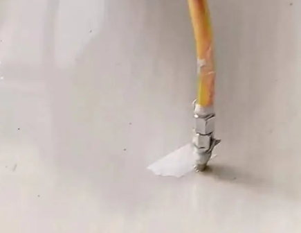 左权瓷砖空鼓维修公司专业解答在瓷砖铺贴过程中，如果使用的砂料过粗（如全部使用了粗砂），可能会导致以下问题